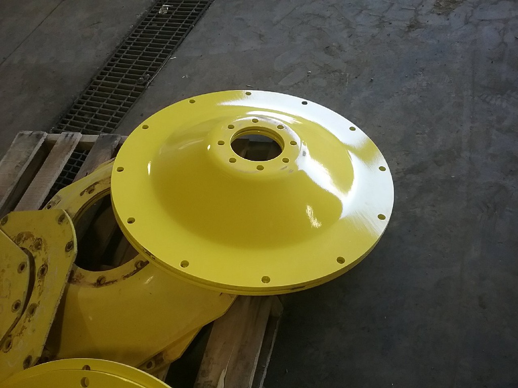 8-Hole Stub Disc Center for 38" Rim - 54", John Deere Yellow