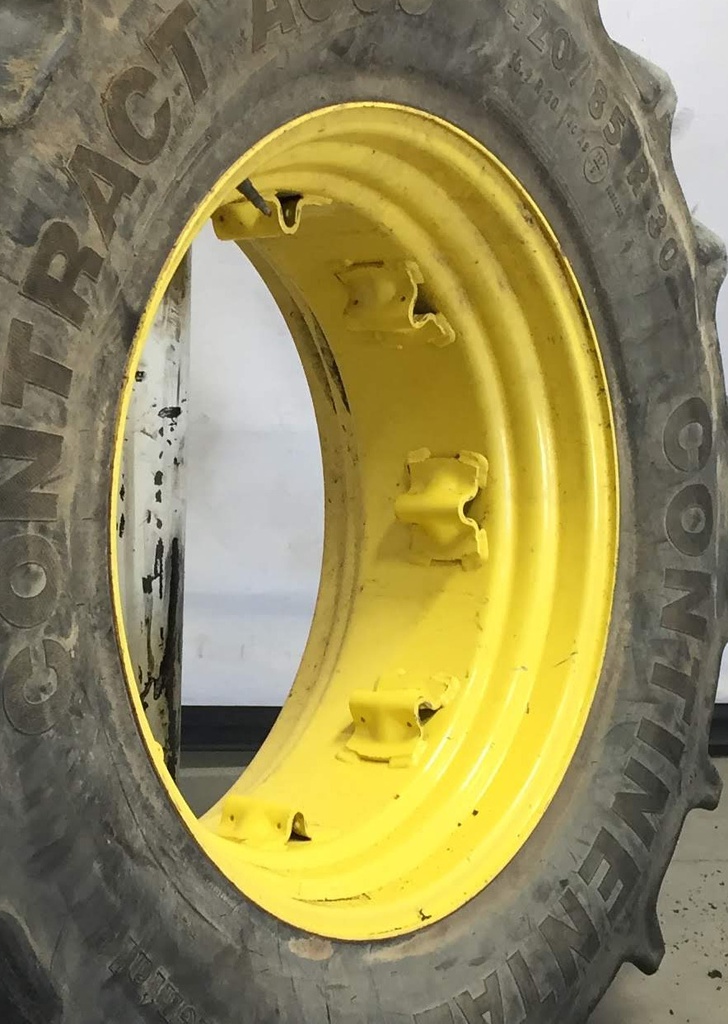 15"W x 30"D, John Deere Yellow 8-Hole Rim with Clamp/Loop Style