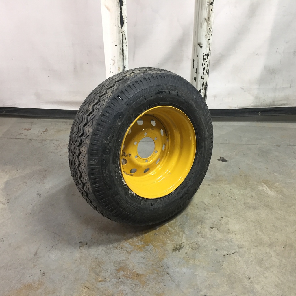 10/-16.5 Specialty Tires of America(STA) Super Tansport LT ST on Cat Yellow 6-Hole Formed Modular Trailer 99%