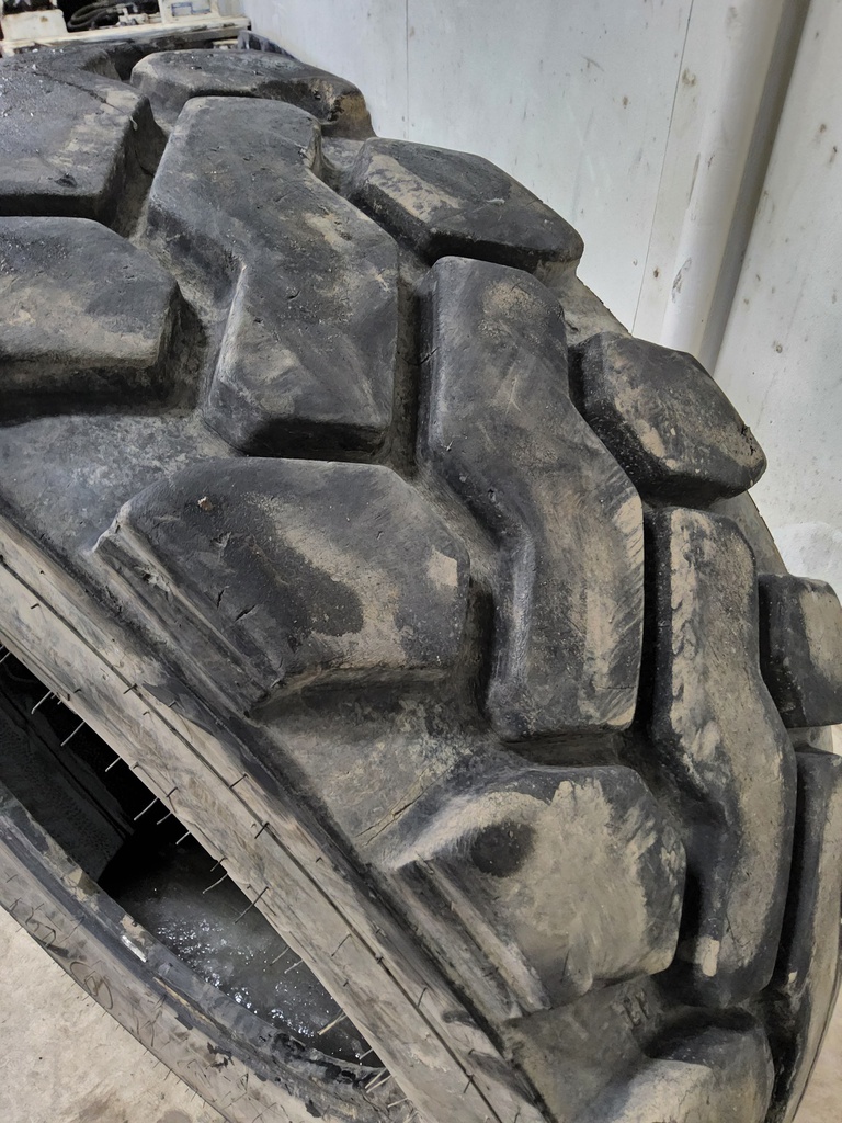 400/75-28 Firestone Duraforce MH L-3 , H (16 Ply) 70%