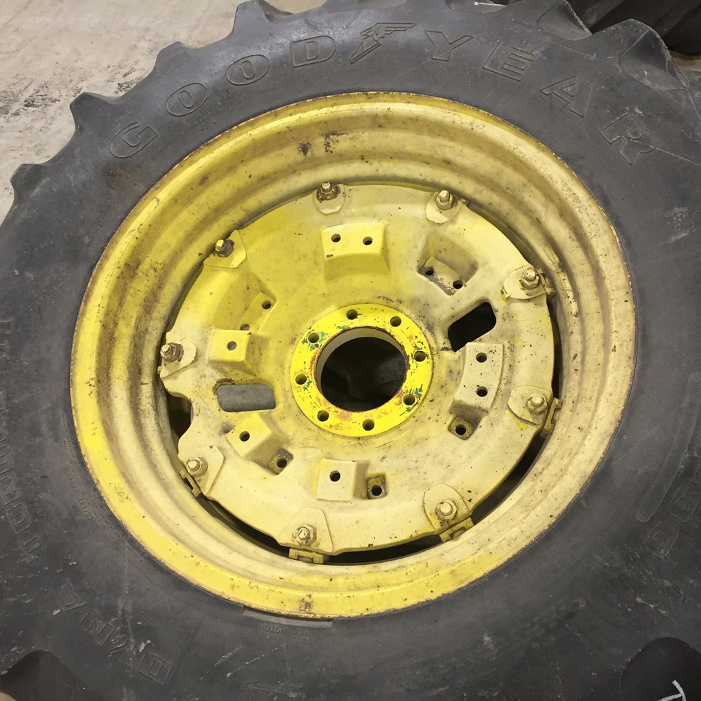 15"W x 30"D, John Deere Yellow 0-Hole Double Bevel 28" Cast