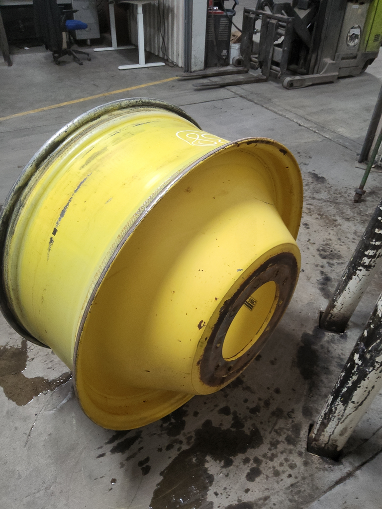 16"W x 38"D, John Deere Yellow 10-Straddle Dual - Outside Dual