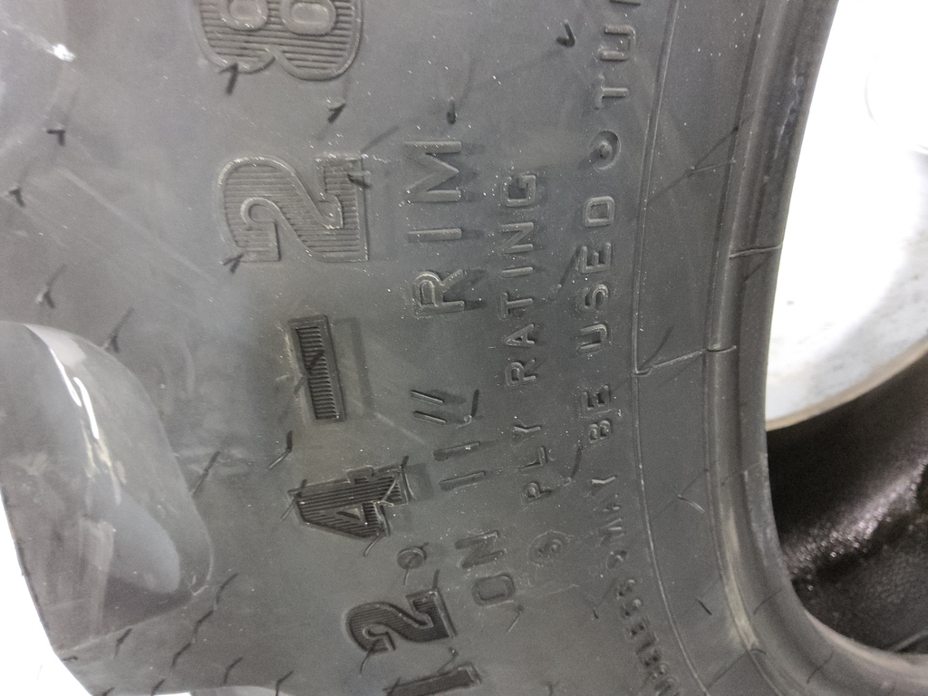 12.4/-28 Firestone Super All Traction II 23 R-1 A8, C (6 Ply) 90%