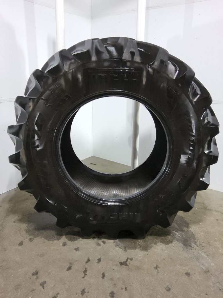 710/70R38 Pirelli PHP70 R-1W 171B 85%