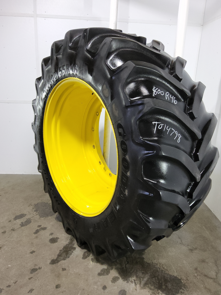 LSW 800/55R46 Goodyear Farm DT830 Optitrac R-1W on John Deere Yellow 12-Hole Stub Disc Sprayer 60%