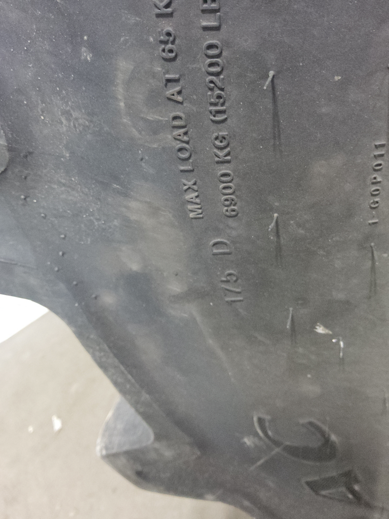 LSW 1100/35R32 Goodyear Farm Optitrac R-1W 175D 75%