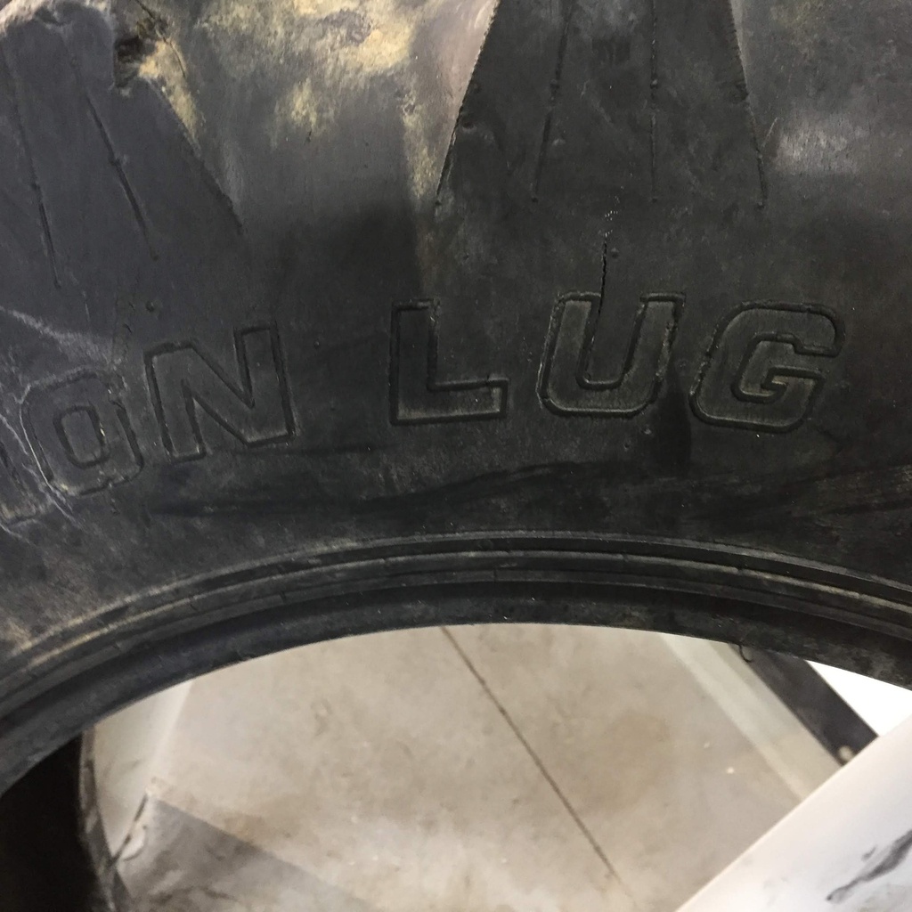 11.2/-24 Titan Farm Hi Traction Lug R-1, D (8 Ply) 50%
