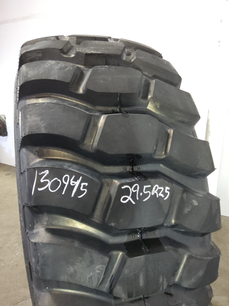 29.5R25 Bridgestone VMT V-Steel M-Traction E-3 208A2 99%