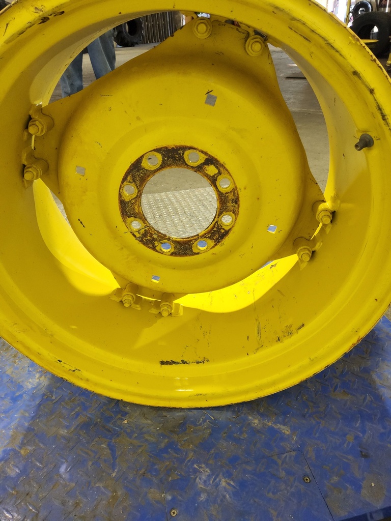 8-Hole Rim with Clamp/Loop Style (groups of 2 bolts) Center for 28"-30" Rim, John Deere Yellow