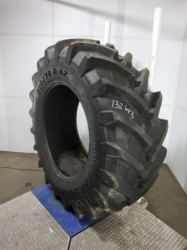 710/70R42 Trelleborg TM900 High Power R-1W 173D 99%