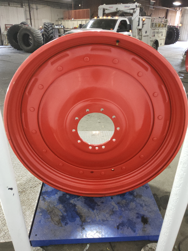 15"W x 50"D, Fendt/Agco Red 16-Hole Stub Disc