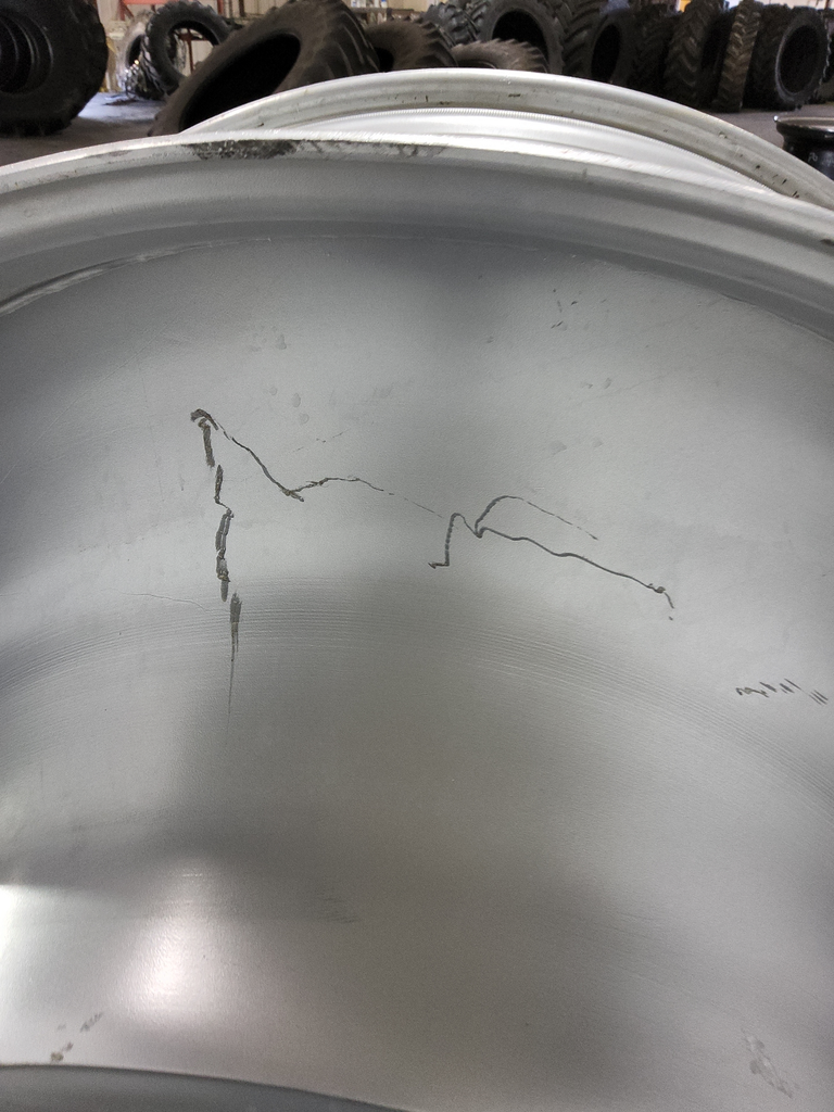 16"W x 46"D, Case IH Silver Mist 20-Hole Straddle Dual - Outside Dual