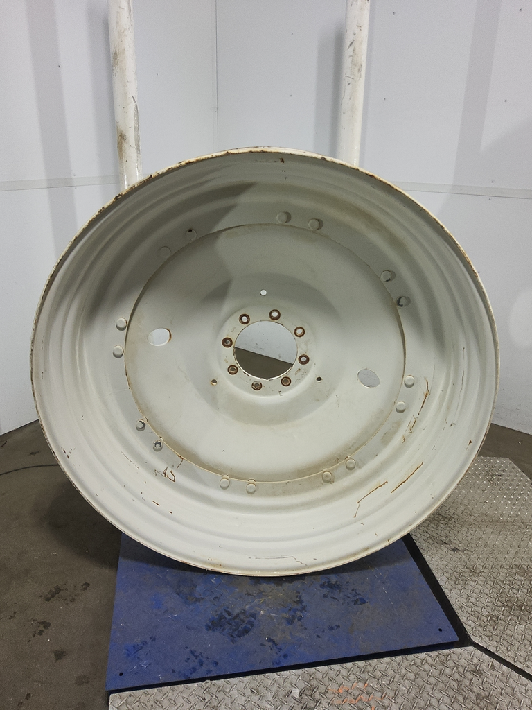 12"W x 50"D, New Holland White 16-Hole Stub Disc (groups of 2 bolts)