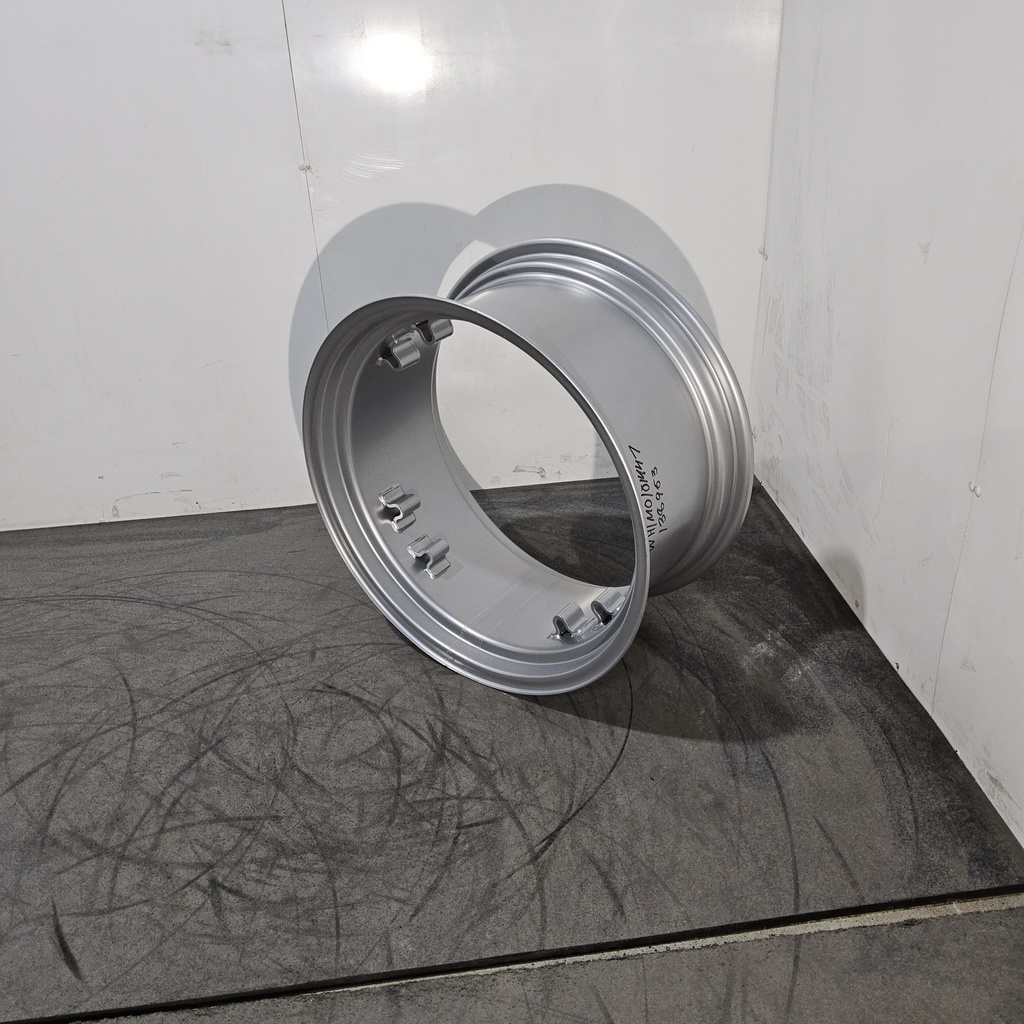 12"W x 24"D, Case IH Silver Mist 8-Hole Rim with Clamp/Loop Style (groups of 2 bolts)
