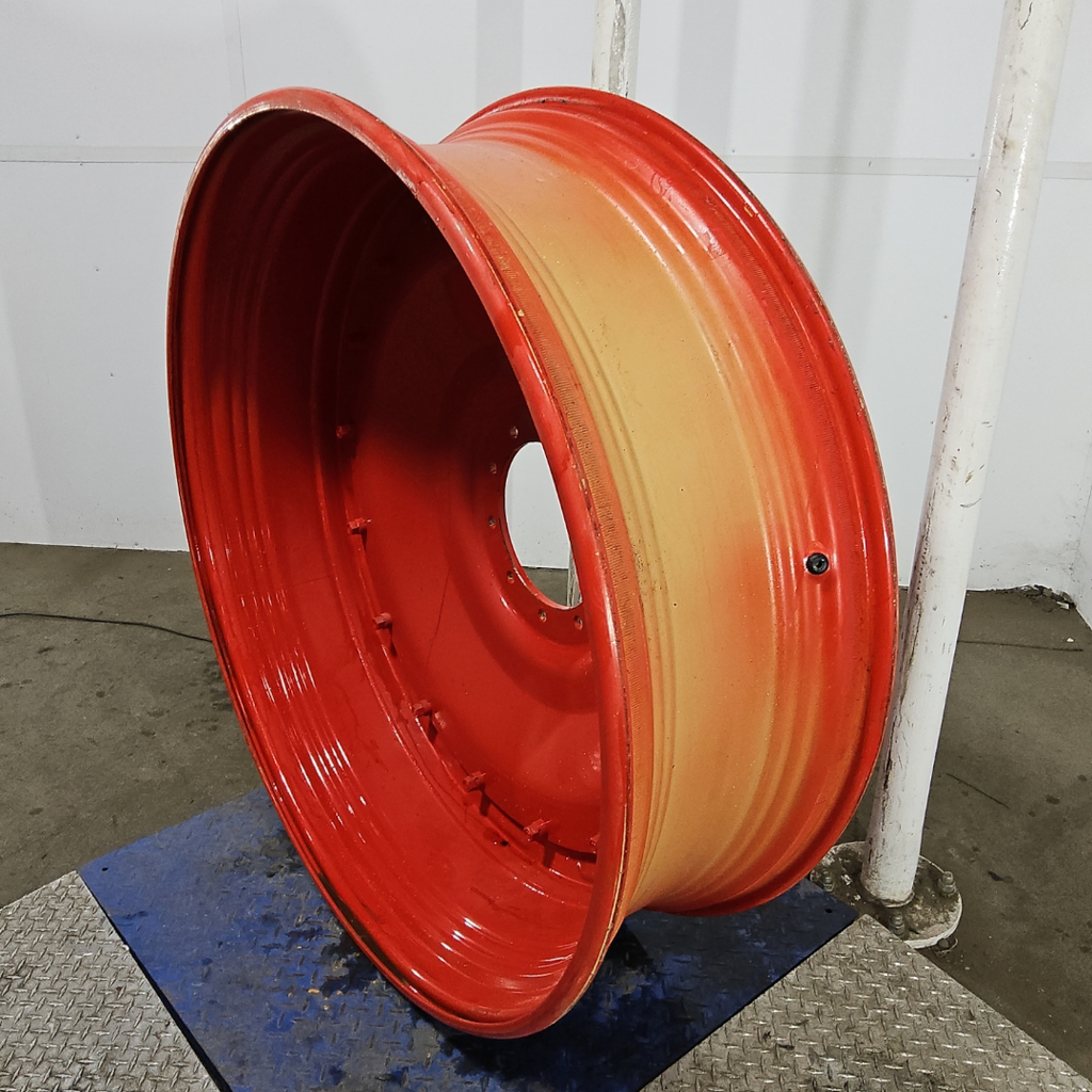 15"W x 50"D, Fendt/Agco Red 16-Hole Stub Disc