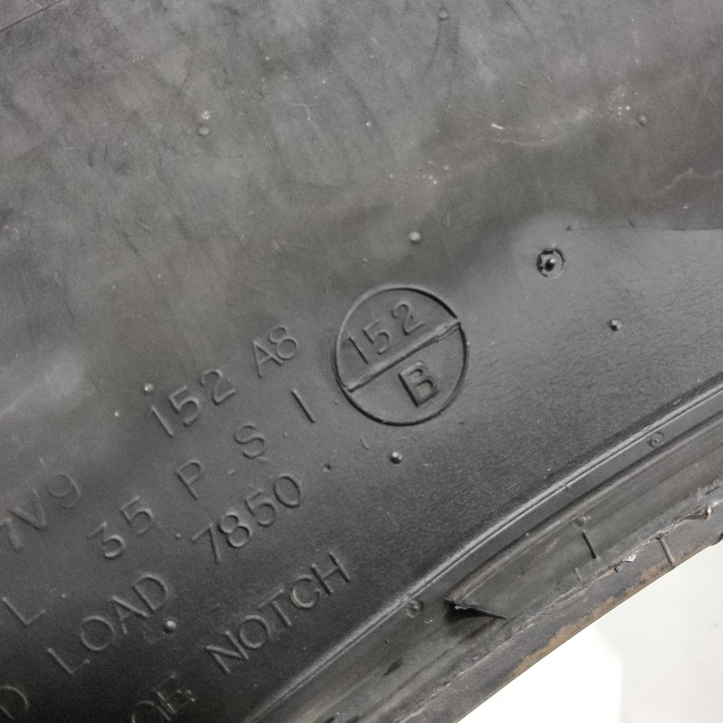 380/90R54 Titan Farm TT49V Radial R-1W 152A8 65%