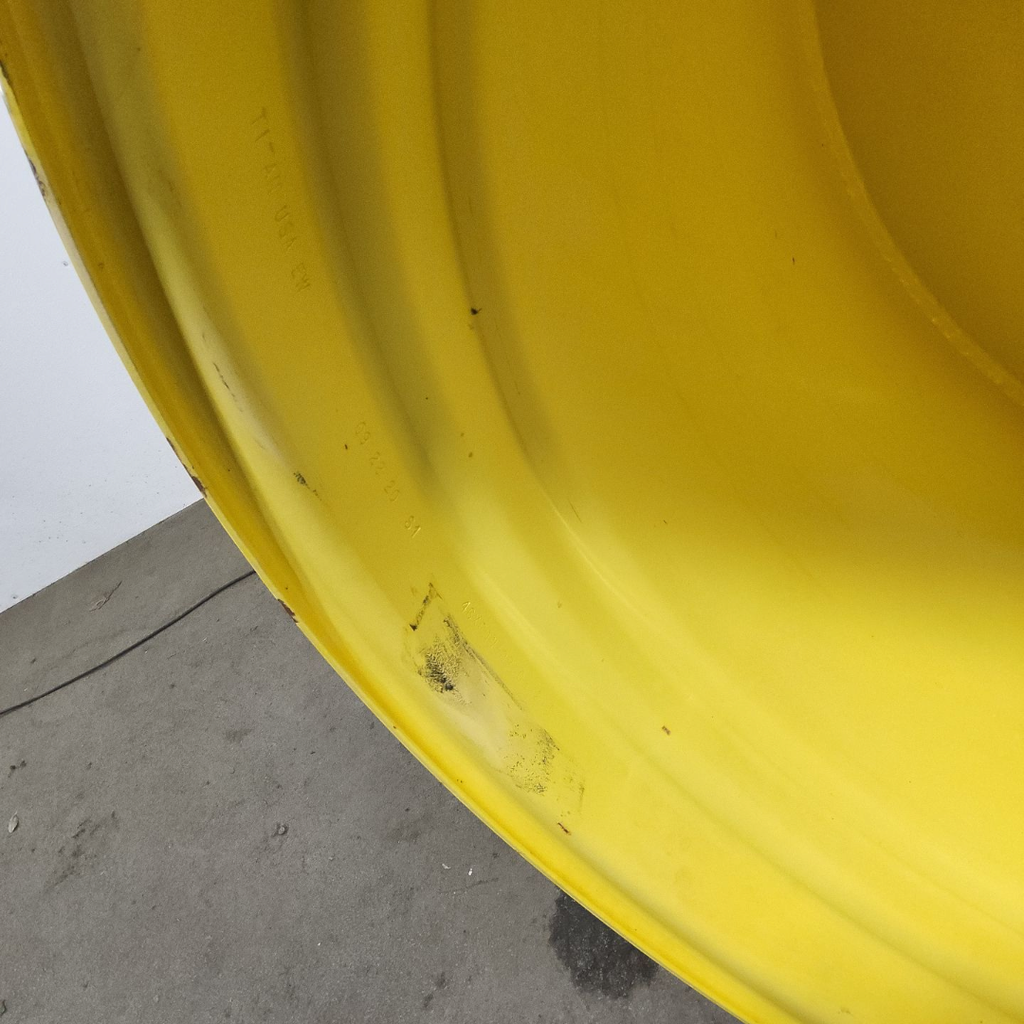 30"W x 46"D, John Deere Yellow 12-Hole Stub Disc Sprayer