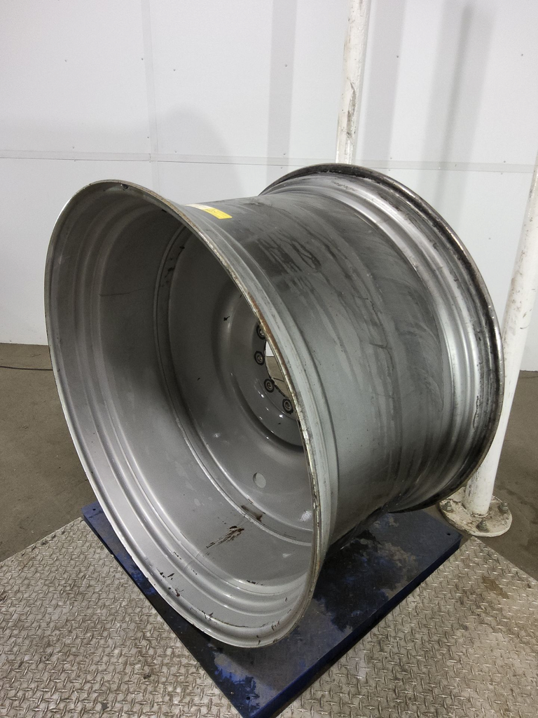 28"W x 46"D, Case IH Silver Mist 10-Hole Formed Plate
