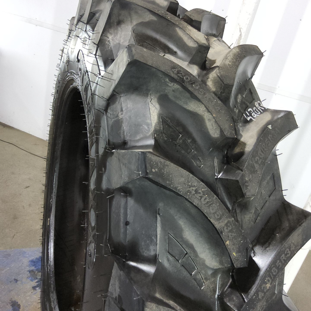 420/85R34 Starmaxx TR-110 R-1W 139B/142A8 99%