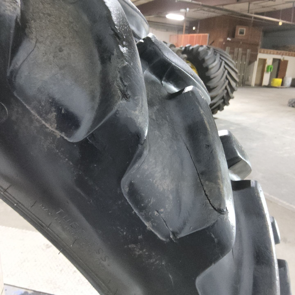 320/90R54 Alliance A-350 Row Crop R-1 151D 65%