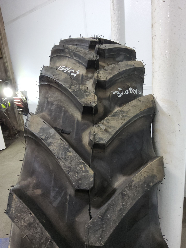VF320/80R42 Alliance 354 Agriflex+  R-1W 155D 99%