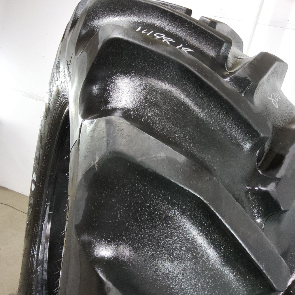 800/70R38 Goodyear Farm DT820 Super Traction R-1W 173A8 85%