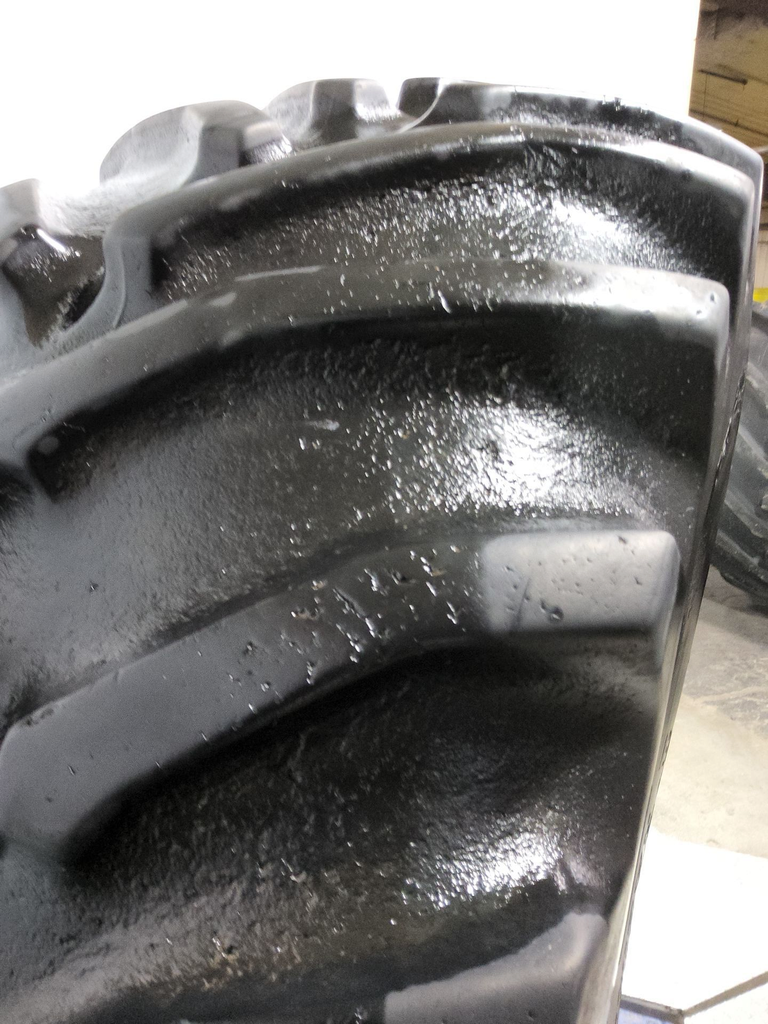 800/65R32 Goodyear Farm Dyna Torque Radial R-1 172A8 75%