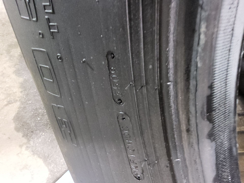 30.5L-32 Goodyear Farm Dyna Torque II R-1 F (12 Ply), 85%