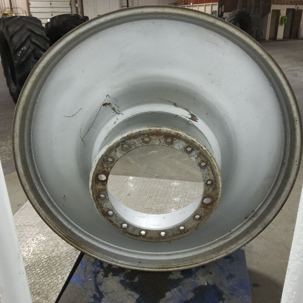10"W x 54"D, Case IH Silver Mist 16-Hole Drum Dual