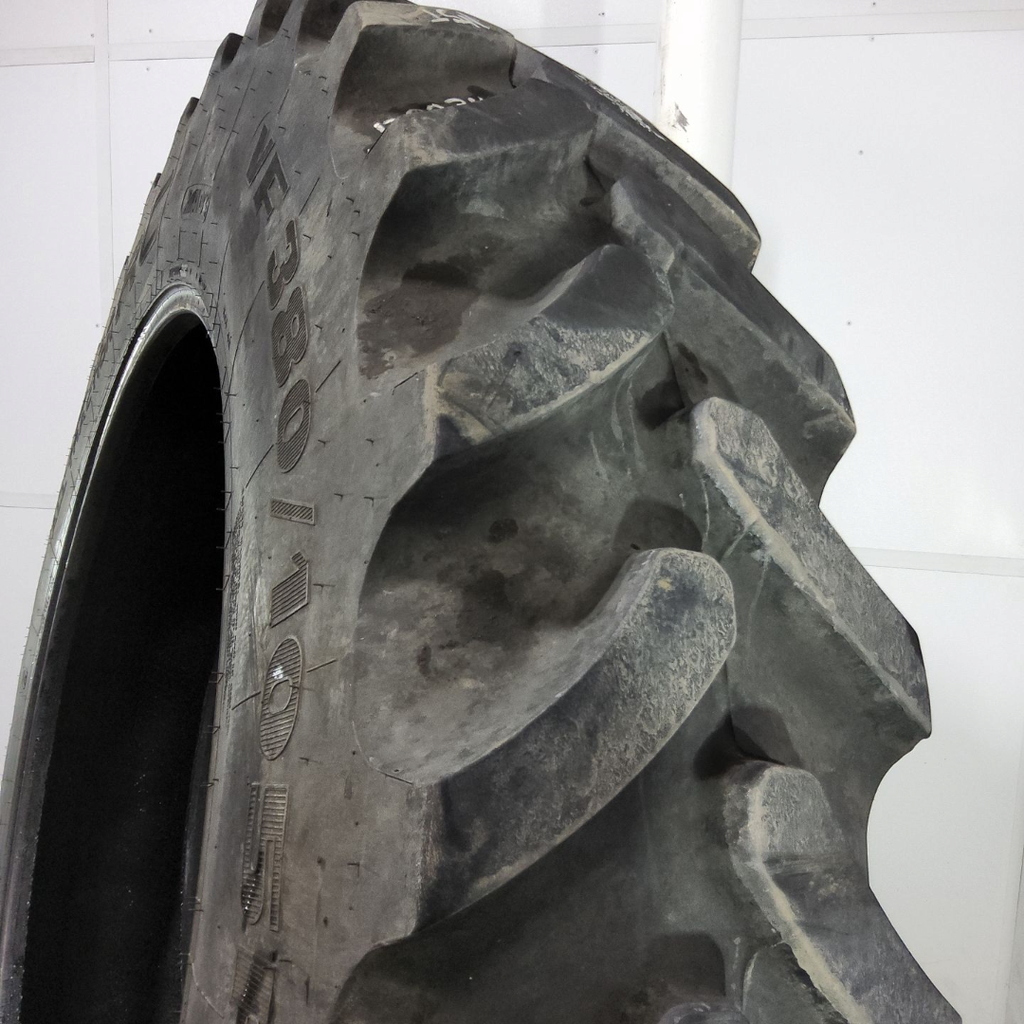 VF380/105R50 Firestone Radial All Traction RC R-1W 179D 90%