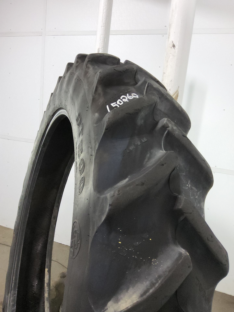 320/90R50 Goodyear Farm DT800 R-1W 147A8 80%