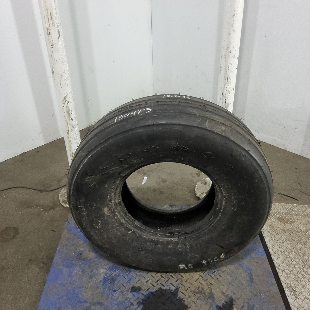 12.5L-15 Goodyear Farm Utility SL I-1 D (8 Ply), 99%