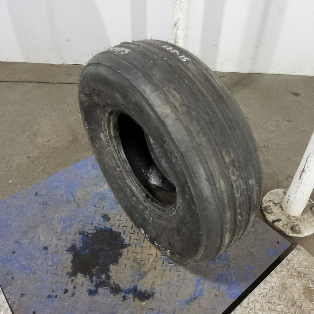 12.5L-15 Goodyear Farm Utility SL I-1 D (8 Ply), 99%