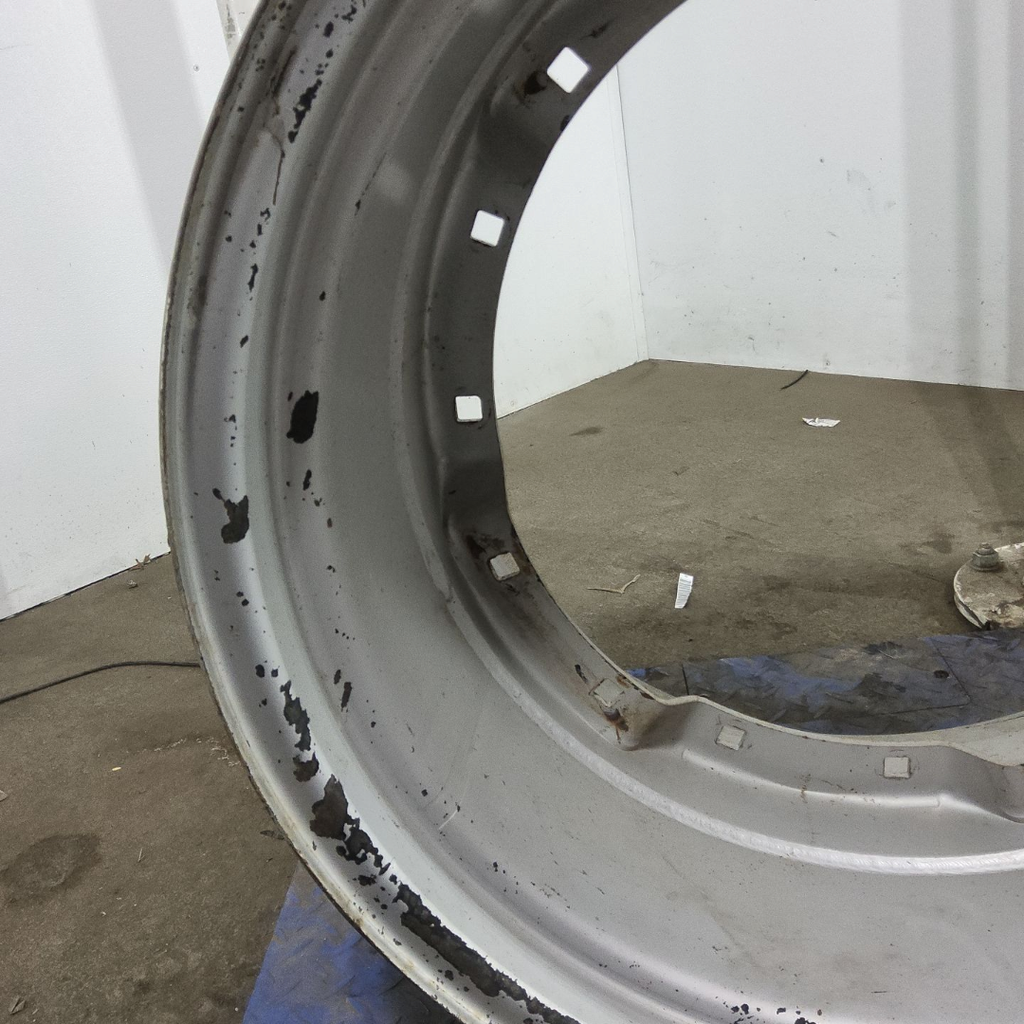 15"W x 28"D, Case IH Silver Mist 8-Hole Waffle Wheel (Groups of 2 bolts)