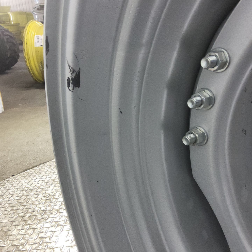 20"W x 30"D, Case IH Silver Mist 12-Hole Waffle Wheel (Groups of 3 bolts)