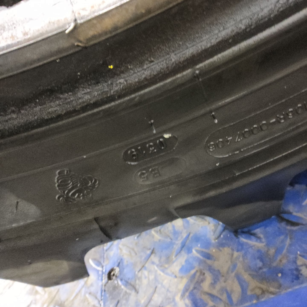 12.4R24 Michelin AgriBib R-1W 116B 85%