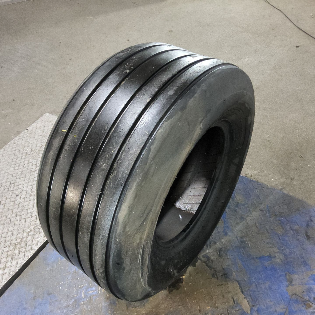 12.5L-15 BKT Tires Farm Implement  I-1 E (10 Ply), 80%