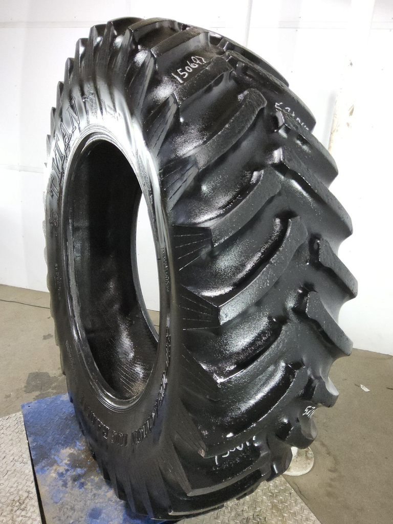520/85R42 Titan Farm Hi Traction Lug Radial R-1 157B 75%