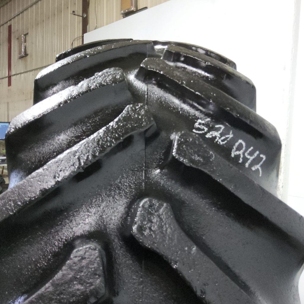 520/85R42 Titan Farm Hi Traction Lug Radial R-1 157B 75%