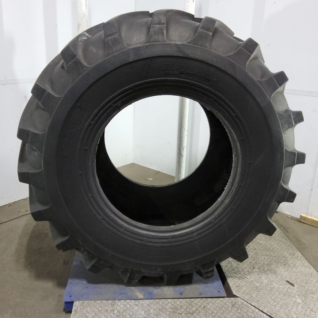 30.5L-32 Samson Farm Rear Agri-Track R-1+ H (16 Ply), 80%
