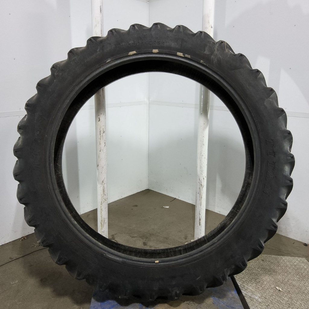 320/90R54 Titan Farm TT49V Radial R-1W 154B 55%