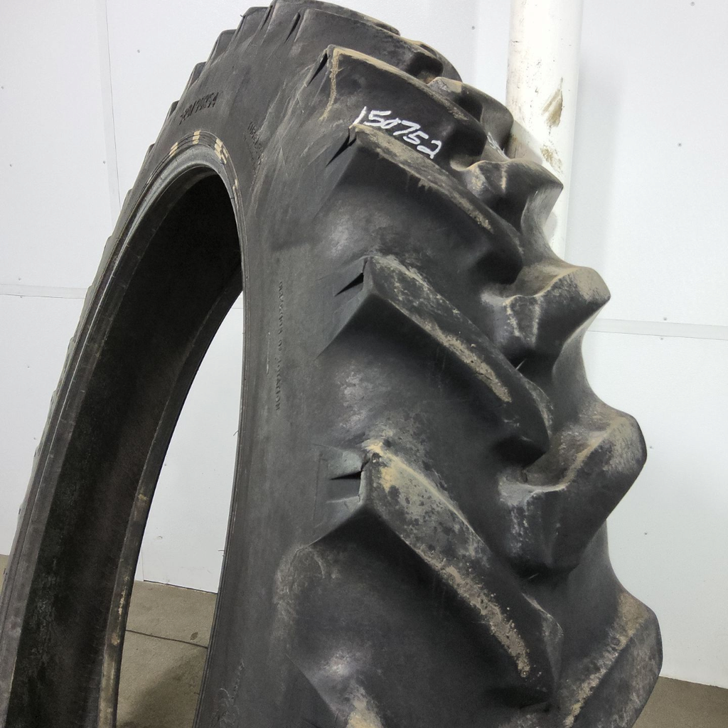 320/90R54 Titan Farm TT49V Radial R-1W 154B 55%