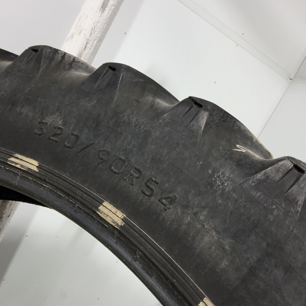 320/90R54 Titan Farm TT49V Radial R-1W 154B 55%