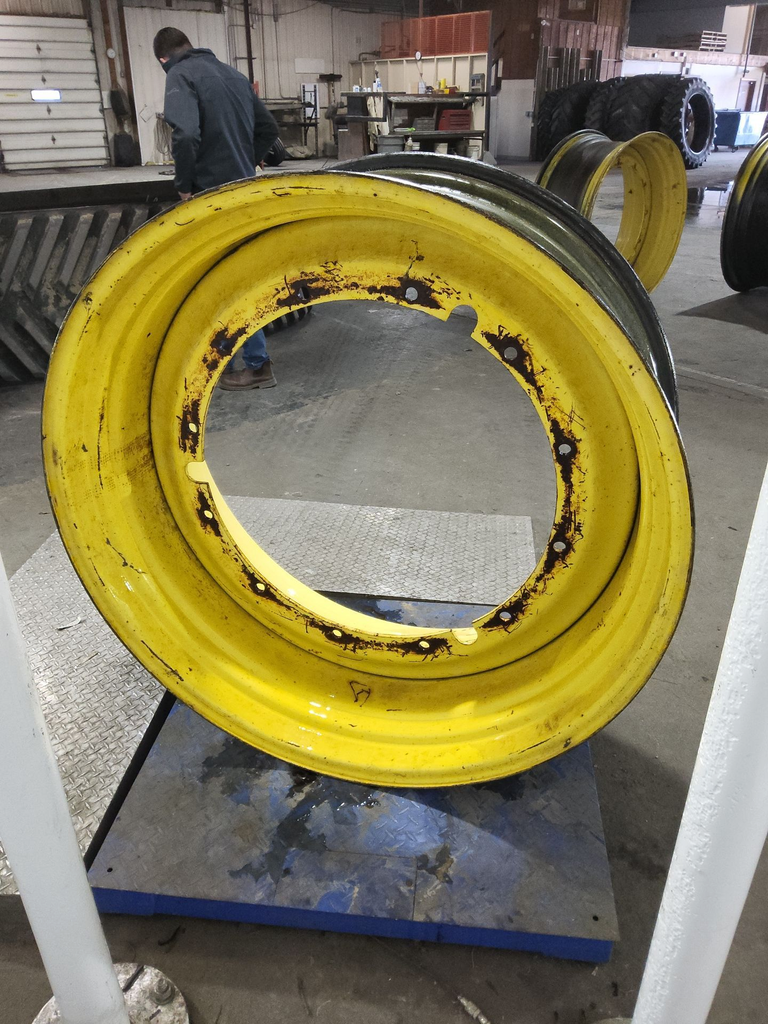 20"W x 46"D, John Deere Yellow 12-Hole Stub Disc