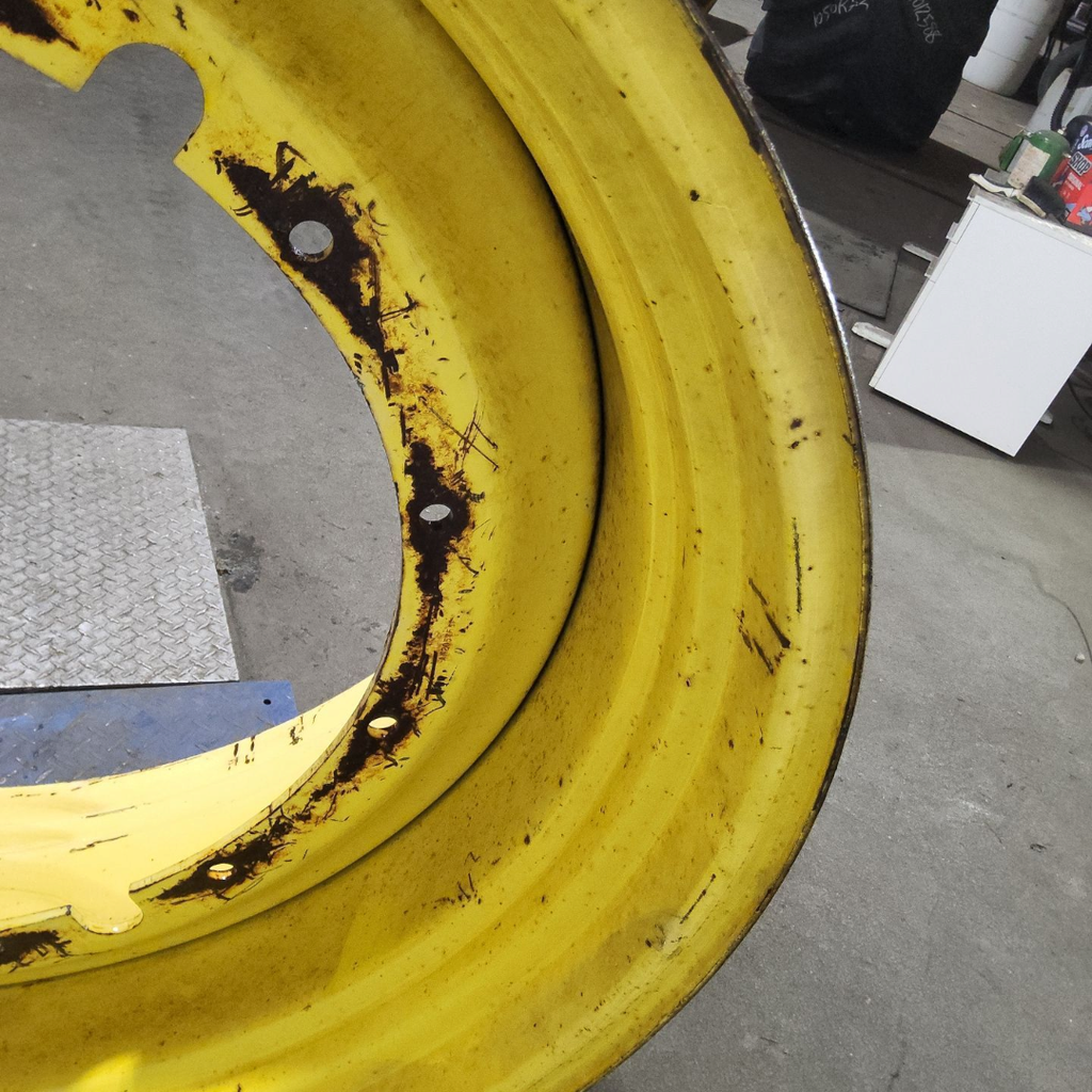 20"W x 46"D, John Deere Yellow 12-Hole Stub Disc