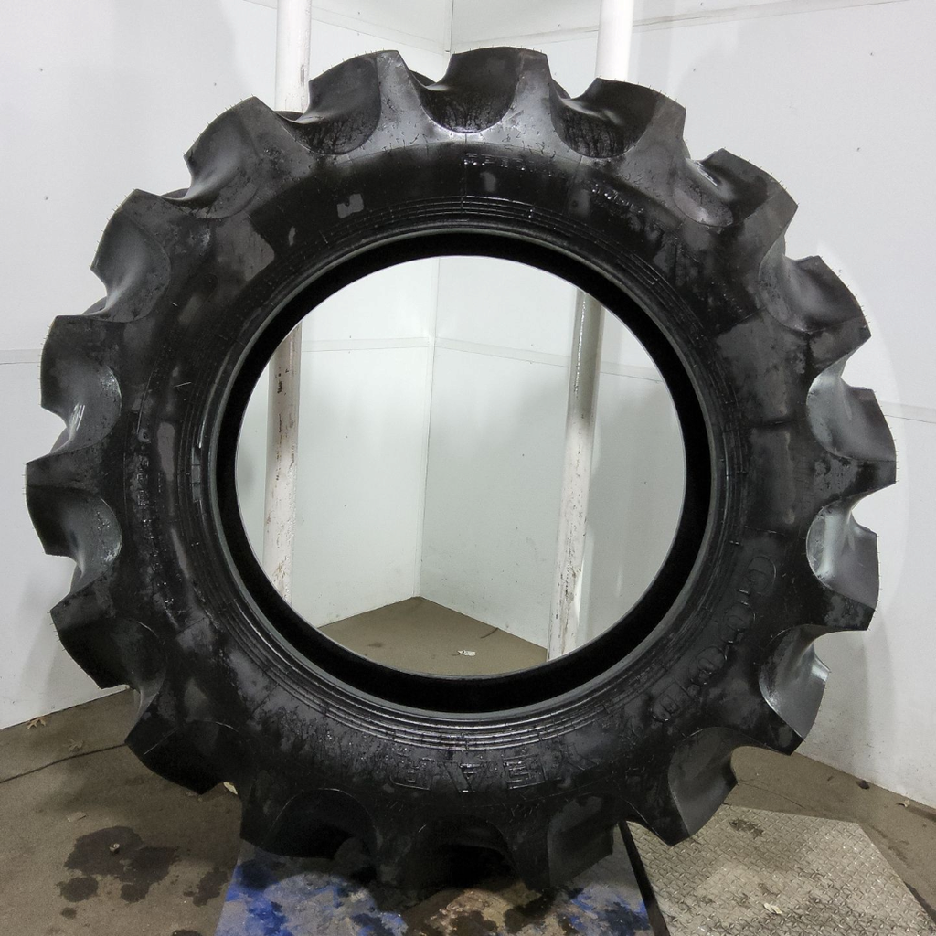 520/85R46 Goodyear Farm Special Sure Grip Radial TD8 R-2 158B 99%