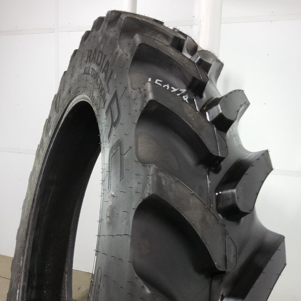 VF380/105R50 Firestone Radial All Traction RC R-1W 179D 99%