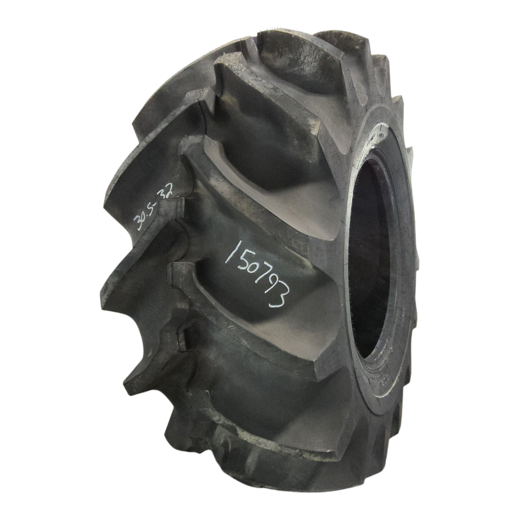 30.5L-32 Goodyear Farm Special Sure Grip TD8 R-2 G (14 Ply), 99%