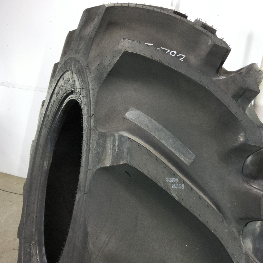 30.5L-32 Goodyear Farm Special Sure Grip TD8 R-2 G (14 Ply), 99%