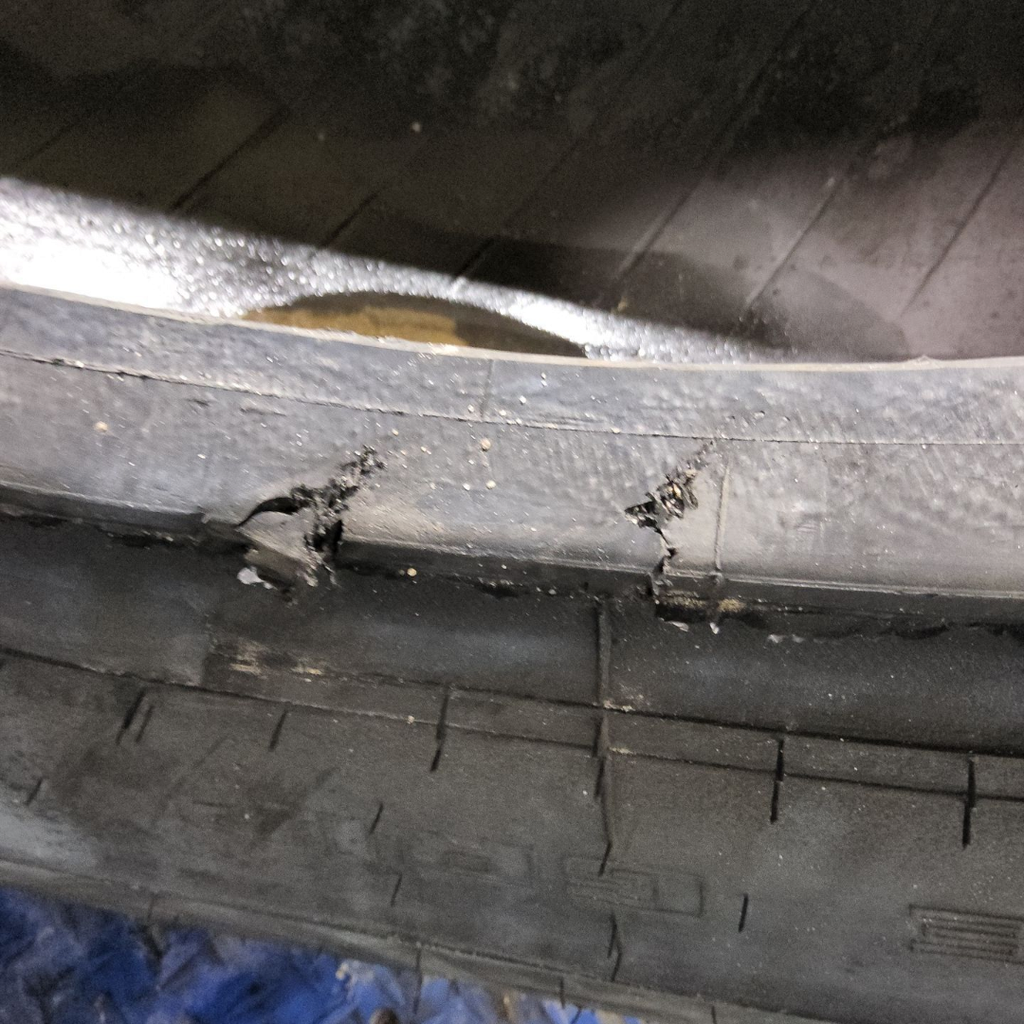 30.5L-32 Goodyear Farm Special Sure Grip TD8 R-2 G (14 Ply), 99%